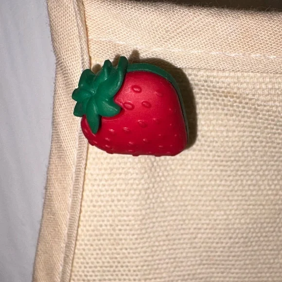 “Farm Fresh Product” Apron with strawberry details OS - Picture 3 of 8